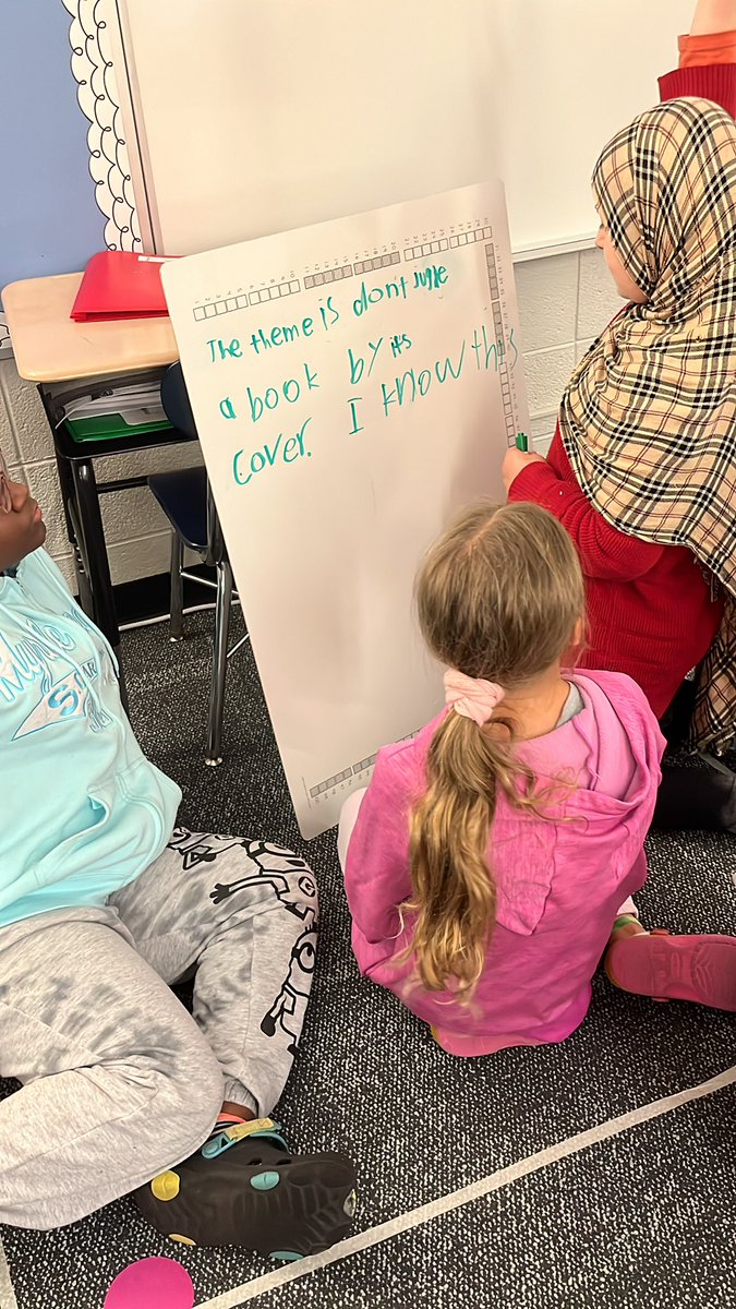 hlykkewi's tweet photo. Using Vertical Learning as a strategy when identifying the theme and evidence to support. @NorrisElem https://t.co/03bft9V9dP