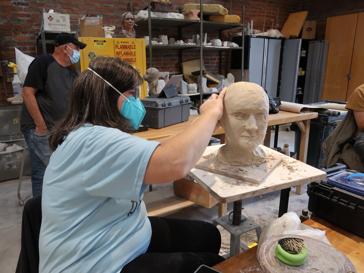 ColsRecParks's tweet photo. @CACColumbus welcomes artists of any skill level or medium to join their session 6 classes!

🎨 The in-depth, hands-on art classes you can register for include ceramics, drawing, weaving and more. Registration opens Saturday, Oct. 28.

Learn more: https://t.co/HaelJLnr2B. https://t.co/8Xixwyb6G6