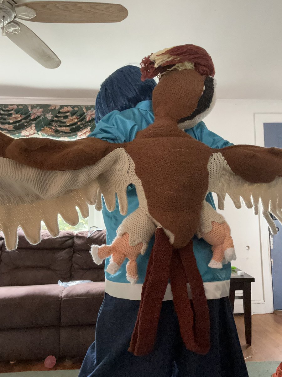 fallengoneX's tweet photo. I know @Pokemon doesn’t like falkner but #cosplay #Pokemon151 https://t.co/e0soBBUsQR