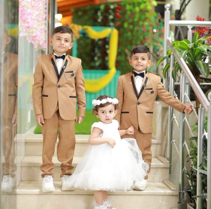 wasiiimalik770's tweet photo. These three innocent childs were killed by Israelian terrorists.
May Allah save Palestine.
Aameen.
#طوفان_الأقصى 
#PalestineUnderAttack 
#israelterrorist 
#wasiii https://t.co/xjRnj0lfvh