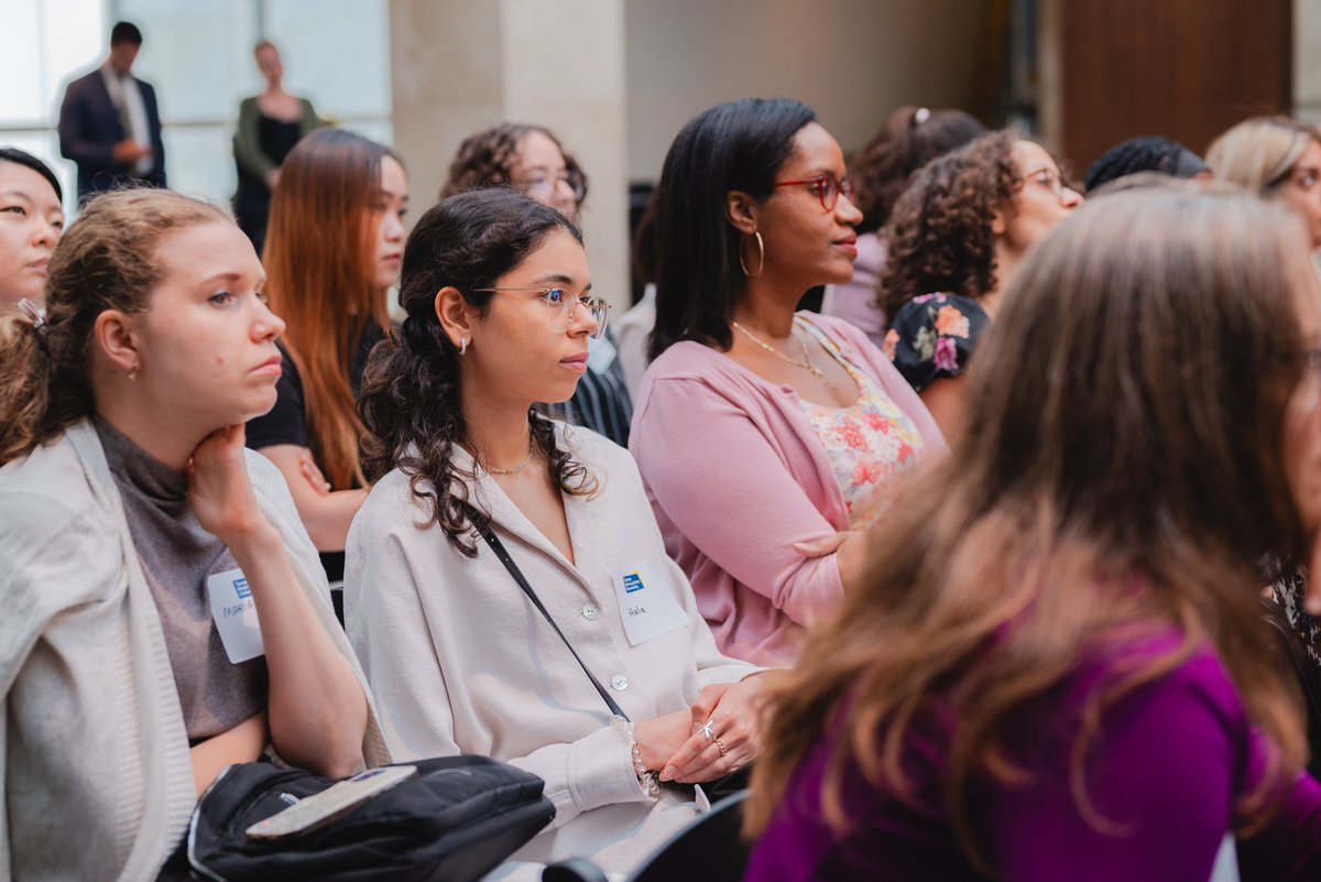 alumnitmu's tweet photo. Last week, we co-hosted our #WomeninSTEM panel and networking reception. It was a fantastic night full of thought-provoking discussion and advocacy for women and girls in #STEM fields. 

Special thanks to our fabulous speakers and attendees!

More photos: https://t.co/7yj2w0U3OA https://t.co/rr9WhEvsMM