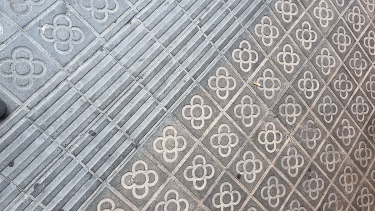 Un cop més, ahir a la tarda es va confirmar que tenim gent entusiasmada per millorar la seva #Ciberseguretat 
Cada nova classe a les <a href="/BibliotequesBCN/">BibliotequesBCN</a> em demostra que no vaig a ensenyar a ningú... sinó a aprendre de tothom ❤️ Visca Barcelona!