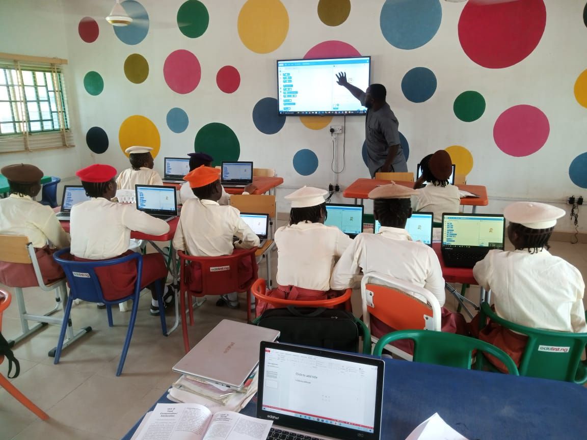 coderina's tweet image. Starting the Week in Styles
We introduced scratch programming language at Bauchi National Library as AfriCAN Code week begins.
Stay glued for more.
#coderinaib
@sap4good @dowNewsroom @NigEducation @FIRSTLEGOLeague @Ford @firstweets @LEGOFoundation
#steam