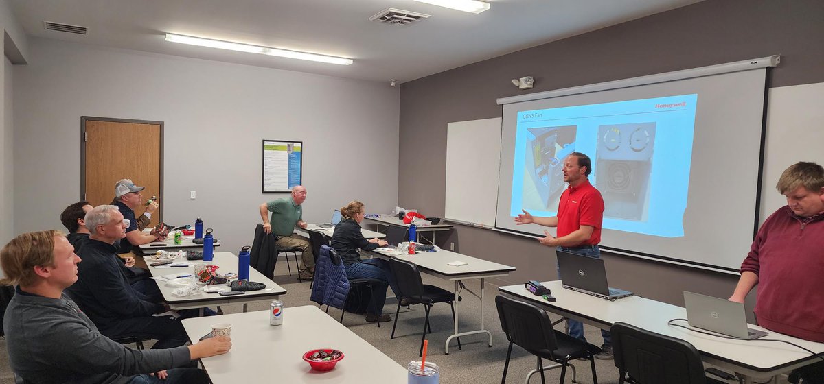 #Honeywell Lunch &amp; Learns
✅Today - Toledo, OH
⏭️Tomorrow - Madison Heights, MI 

Officially halfway through the Honeywell Lunch &amp; Learn series after today's turnout at our Toledo Branch.   

Upcoming locations: 
#Louisville, KY 
#Cleveland, OH 
#GrandRapids, MI