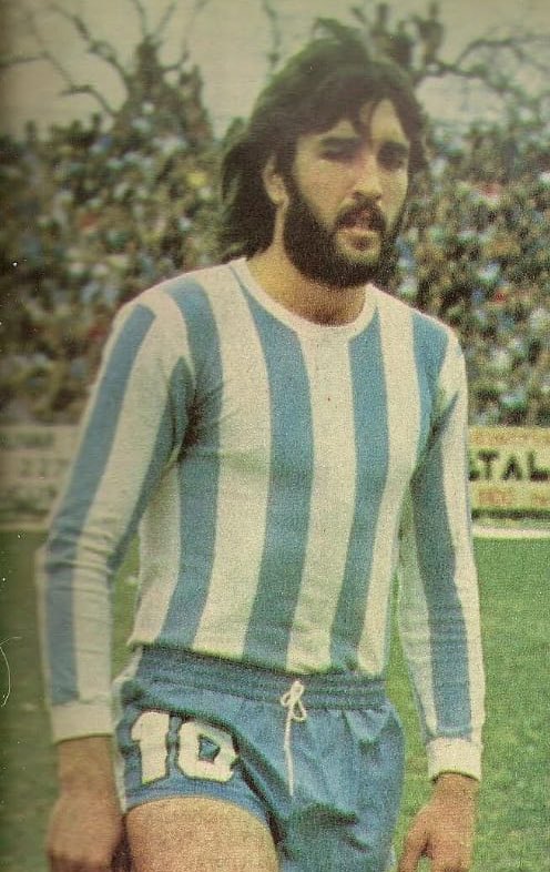 Quilmes_Cerveza's tweet photo. ¿10 del 10? Con ustedes, el de @ATOficial 🔟

𝙍𝙞𝙘𝙖𝙧𝙙𝙤 𝙅𝙪𝙡𝙞𝙤 𝙑𝙞𝙡𝙡𝙖. https://t.co/D1tyf0ja6B