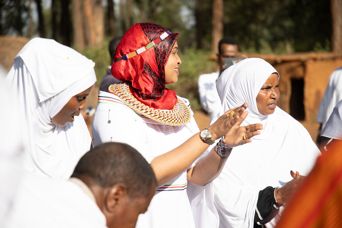 UmmiMBashir's tweet image. As we embark on redefining our cultural consciousness, we invite all Kenyans to join us in this noble course of 'Making Culture Cool Again!' #UtamaduniDay2023 #UtamaduniDay