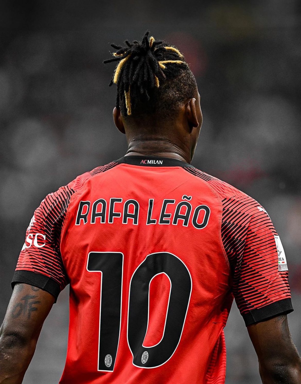 AC Milan Rafa Leão 10 シャツ 黒 3652799650111-