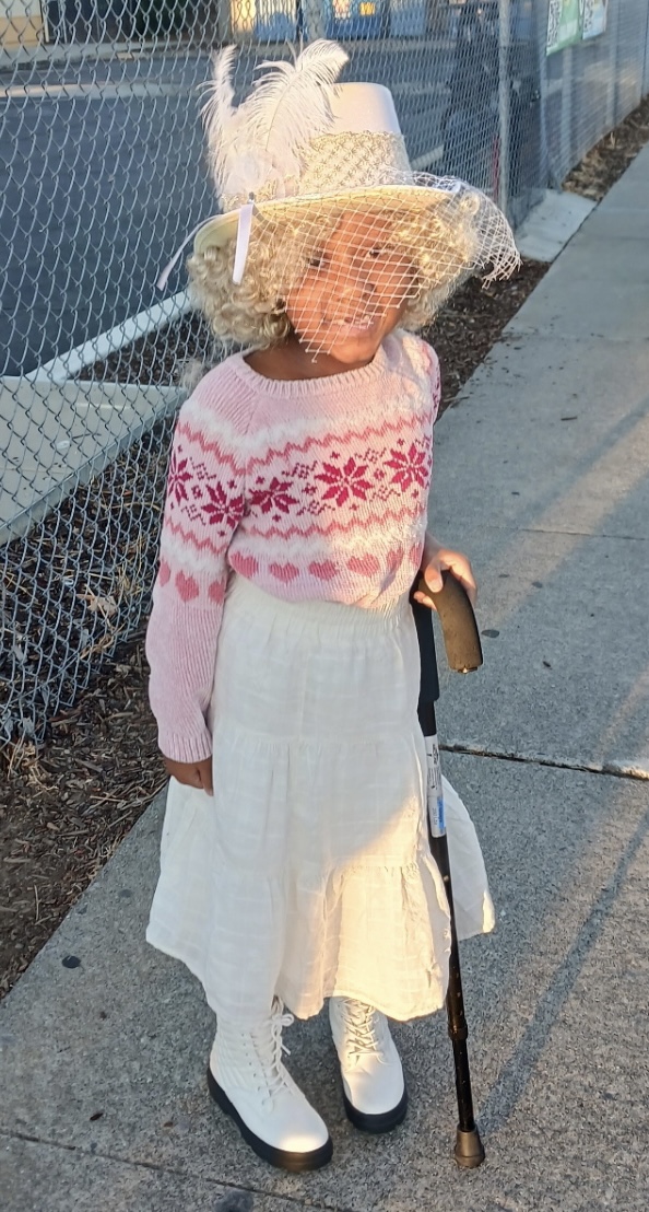 LisaLisalew's tweet photo. Senior Citizen Day @sheldoninnovate! #SheldonPRIDE #spiritweek https://t.co/zW4ajDobT4