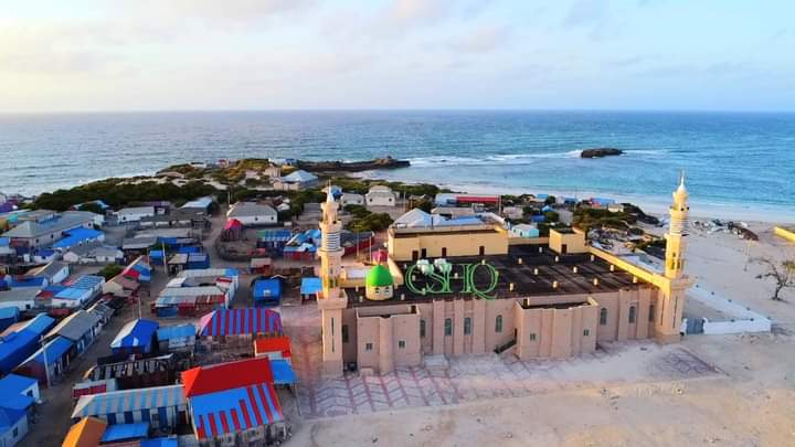 Sooyaal21's tweet photo. Muuqaalka guud ee degmo xeebeedka ahna madxaf-diimeedka Warsheekh. 
Sawirqaade Cumar Shiikh. https://t.co/Oju7Okrhfb