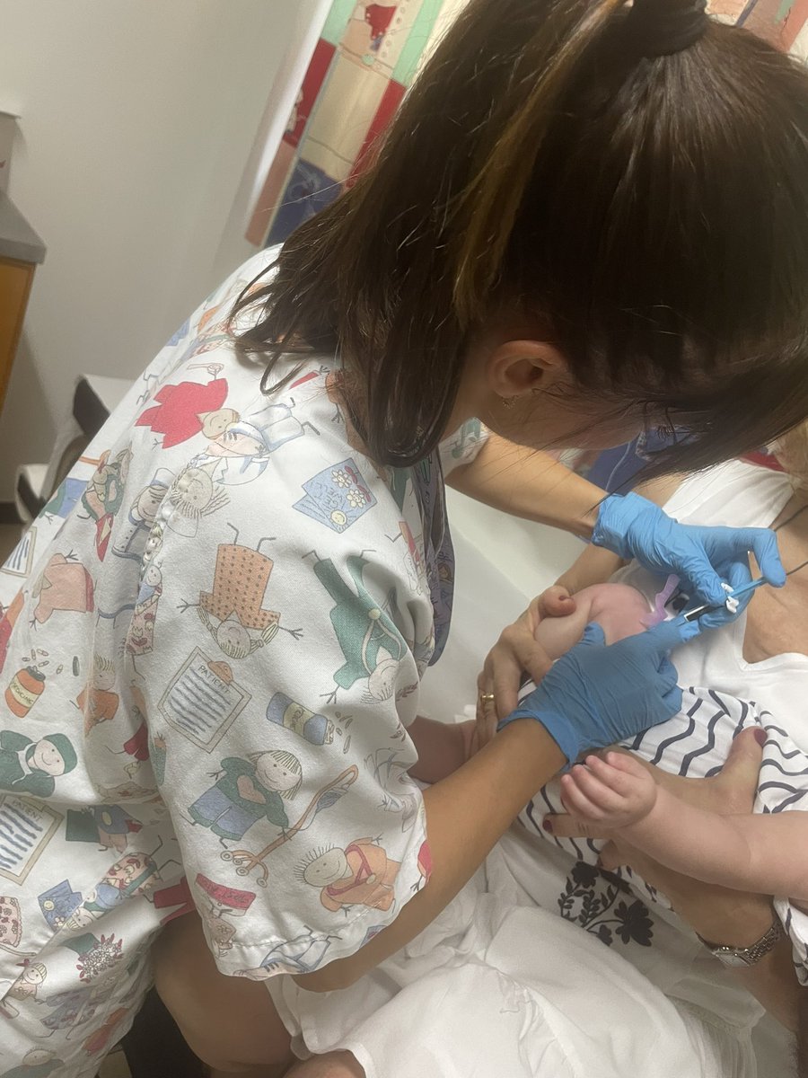 En el <a href="/EquipoGuigou/">ZBS Doctor Guigou</a> hemos inmunizado con anticuerpo contra VRS al 100% de los bebés convocados el pasado jueves y viernes. Estamos muy contentos de la confianza depositada por los progenitores en las enfermeras.