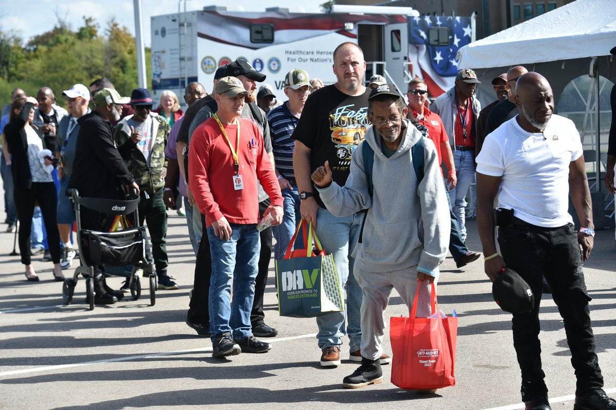 Dozens of local organizations showed up to the 2023 DAV Homeless Stand Down in support of DAV’s mission to #KeepThePromise to America’s veterans. Homeless veterans or those at-risk of homelessness were able to connect w/ resources and enjoy a hot meal in a welcoming environment.