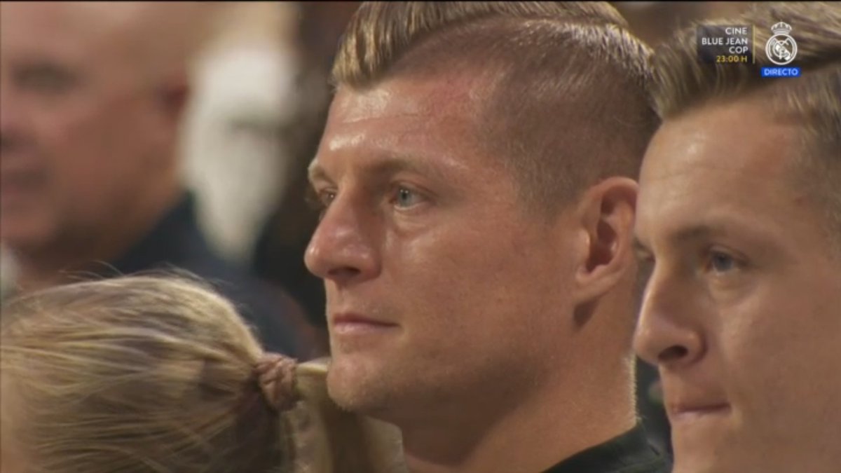 EurostepGermany's tweet image. Ein bekannter Name sitzt im Publikum beim Testspiel von Real Madrid gegen Dallas Mavericks 🇩🇪🏀

#DBB #AbteilungEL #Sportschau