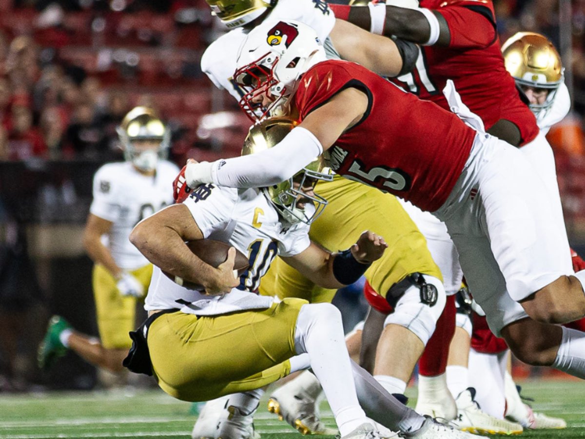 Louisville Defense vs Notre Dame (outside of garbage time):

13 Points Allowed
1 TD Allowed
• 5 Turnovers Forced
3 INT
2 FF
2 FR
5 Sacks
8 TFL
Held a great RB Room to 1.6 YPC

Louisville was SWARMING Hartman and the RBs all day. 

Notre Dame allowed only 2 sacks between #3 Ohio