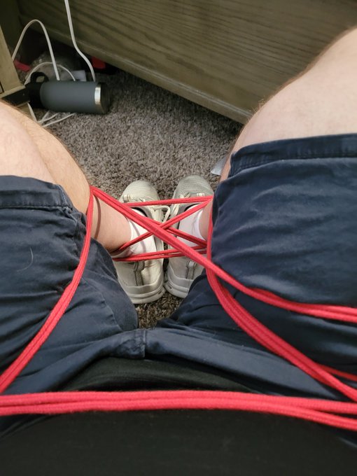 Door unlocked hope nobody finds me https://t.co/jEWha2VoZL