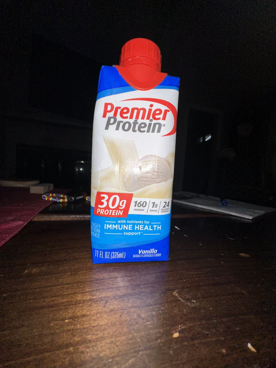 thesilliest123's tweet photo. yhis tastes like straight poop from a butt but gotta get those gains #yolked #teamswole #lifterlife #girlboss https://t.co/0Gn3uNKI3Q