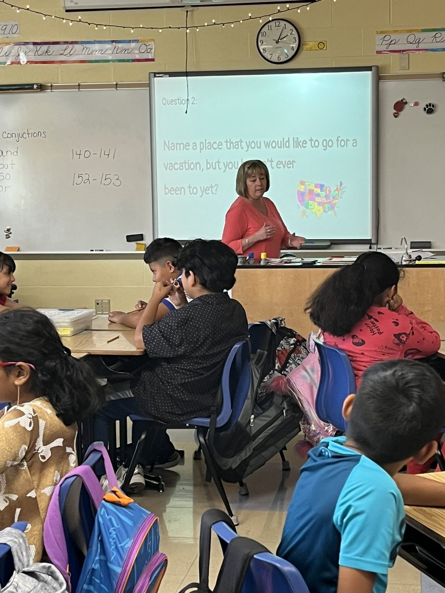 LibbyStyles5's tweet photo. Ms. Biddle’s students talking chips to name objects that provide heat or gives you heat in some way. @lisa10barge #AAGV https://t.co/JMibibl6pI