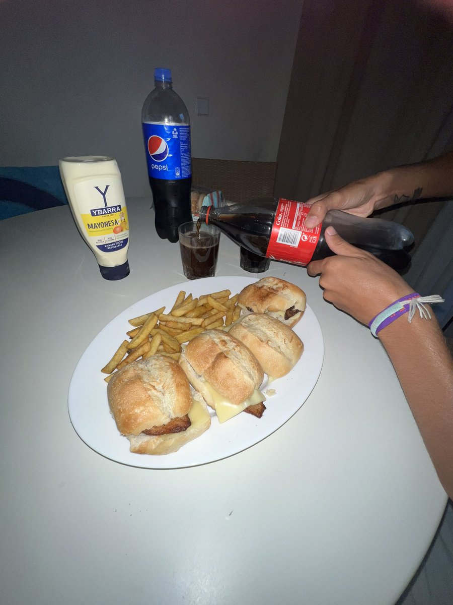 NuriaaSant's tweet photo. Por favor… algo tan sencillo y tan delicioso 🥹 https://t.co/S1gDHxRGha