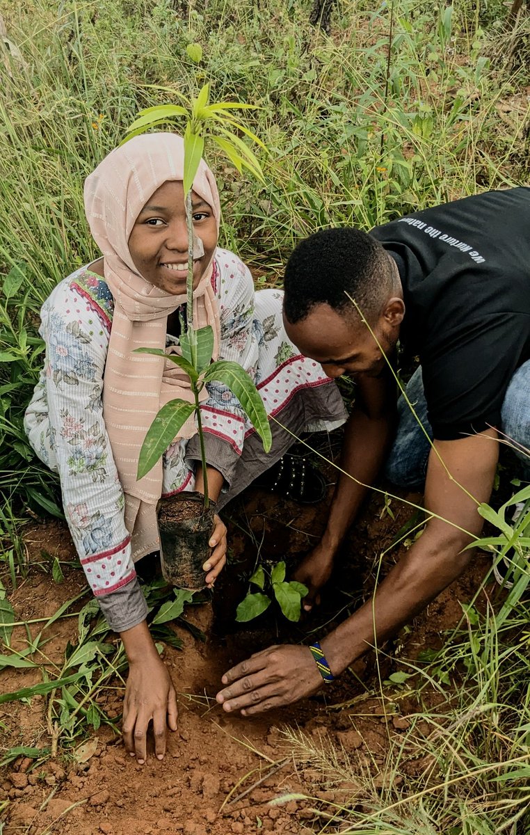 econurture_co's tweet photo. 🌍 Embracing Diversity, Cultivating Harmony 🌱🤝 In a world where trees are more than just green, their significance transcends boundaries. Tree planting holds immense importance, benefiting us all in countless ways like conserving biodiversity, trees are nature's superheroes. 🌿 https://t.co/93hjmH1xi7