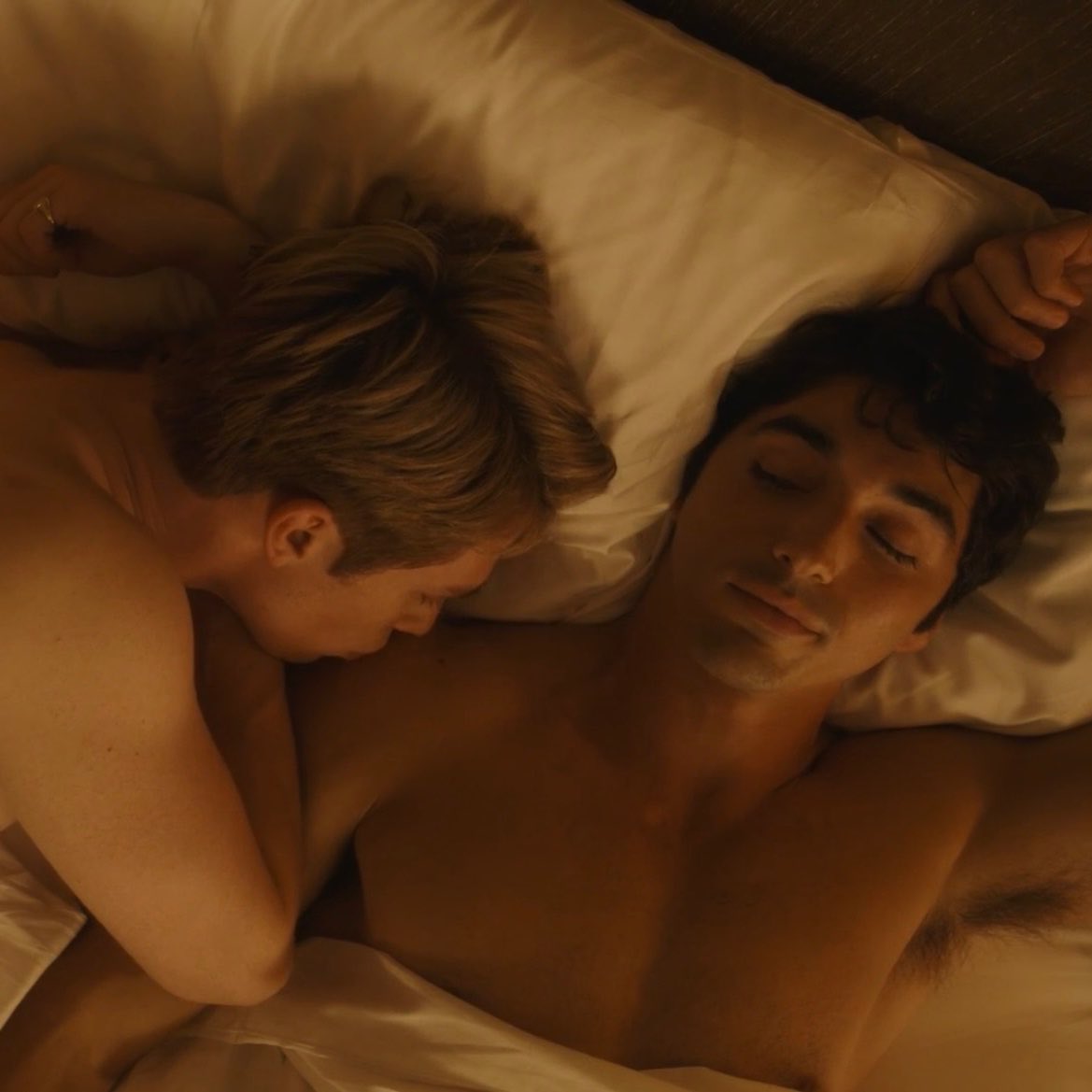 forJortini's tweet photo. his love language is small little smooches https://t.co/FK6UT2byAv