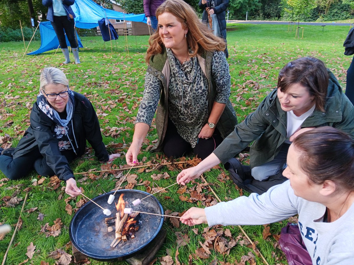 NIForestSchool's tweet photo. Today, we were in the beautiful grounds of @stranbelfast delivering our fourth Getting Ready to Learn workshop.
#nifsa #learningwithoutwalls #gettingreadytolearn #bubbles #dens #threading #forestschoolfamilies https://t.co/XugtKzS8F8