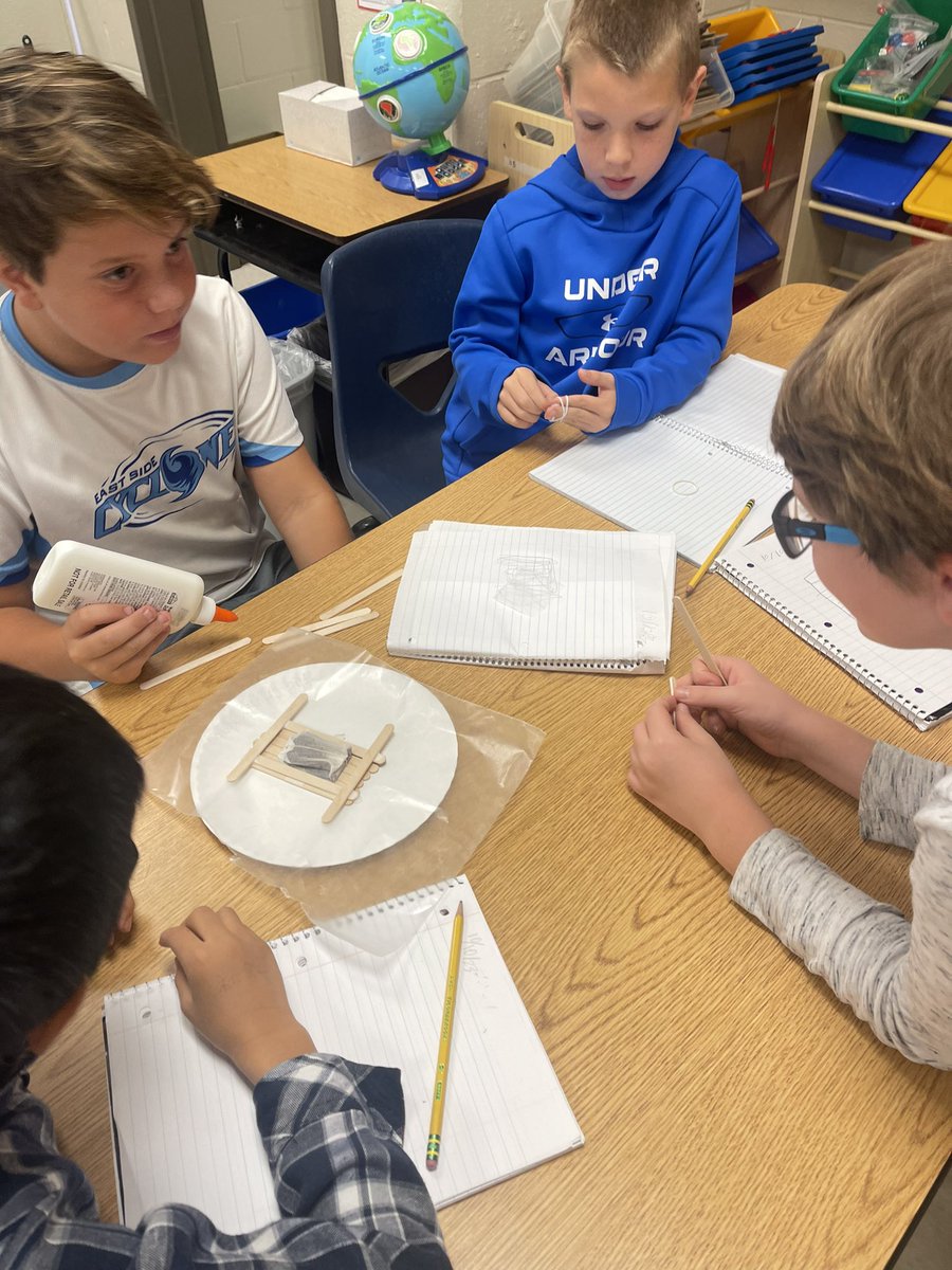 MollieCushing's tweet photo. Fourth graders utilizing the engineering design process to redesign and test again! Collaboration with fourth grade rocks!❤️#BostonTea @EastSide_CCSD @EastsideElemPTA @esefoundation @cobbscience https://t.co/49BFQPLge9