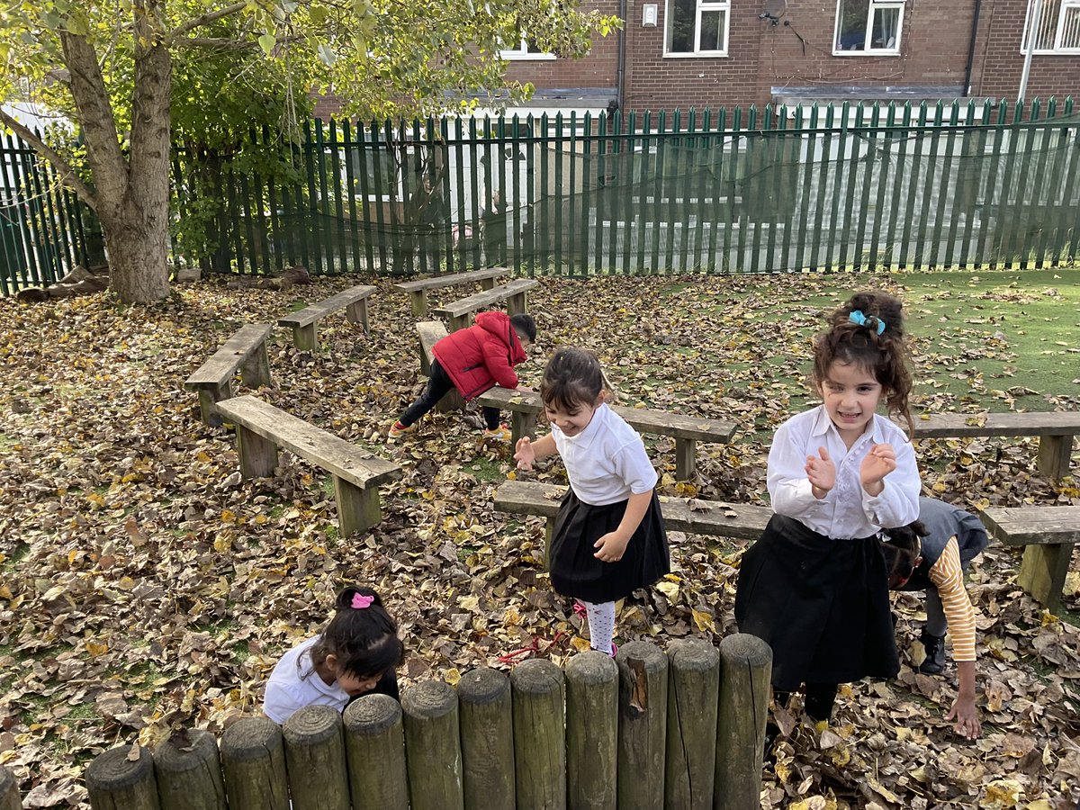 The excitement of Autumn leaves 🍁 🍂🍁🍂🍁
There is nothing better than seeing the enjoyment in the children’s faces when learning outside.