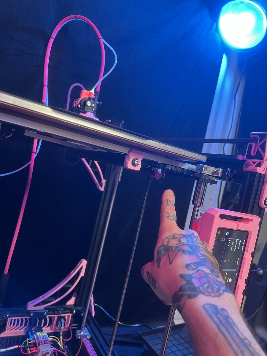 Alan Mandic tweet media