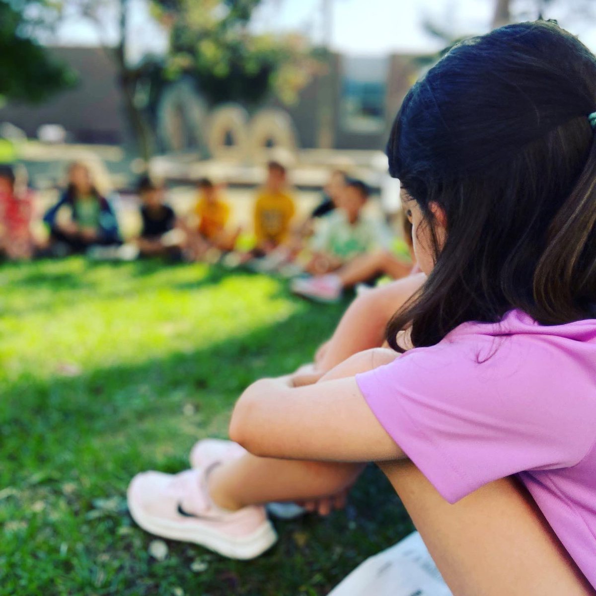eAbelFerrater's tweet photo. Avui hem constituït el Consell d’Infants 23/24. Ens hem presentat, hem explicat les funcions del Consell, hem pogut dialogar al voltant de temes que preocupen a l’alumnat i hem fet la foto d’inici de curs. #conselldinfants @AjSelvadelCamp @educaciocat #laveudelalumnat https://t.co/Ysb3hi04pA