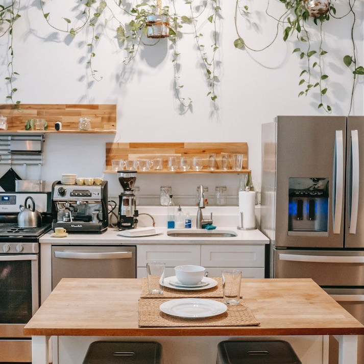 Home is where the stove is 🏠

Take a look at this blog for an inside look at the home kitchens of five professional chefs! 

rlrc.ca/VEYse7pUrB