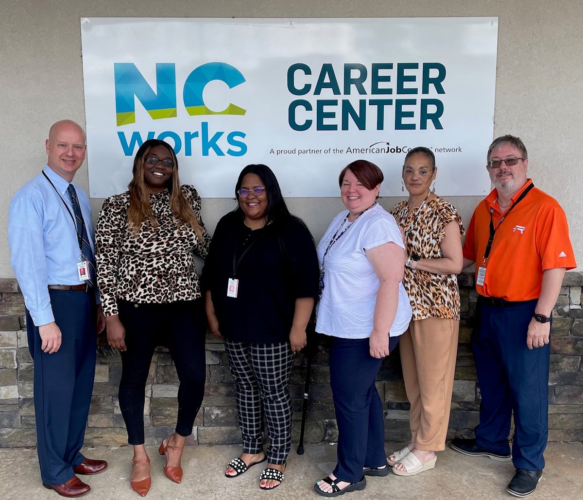 ncworkforce's tweet image. The spotlight shines on Cleveland County for our #NCWorks Career Center of the Week! “The Cleveland Co. NCWorks Career Center collaborates closely with surrounding NCWorks &amp;amp; #SCWorks Centers for trainings, recruitment events &amp;amp; plant tours" - Center Manager Will Caldwell. (1/2)