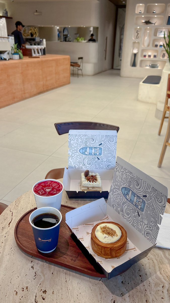 RiyTour's tweet photo. جربوا من عندهم كيكة البيكان باردة وخفيفة 😋 https://t.co/ujkt1TO5Rg