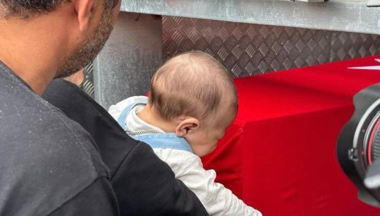 Bazı fotoğraflar vardır nefes keser,yürek yakar.