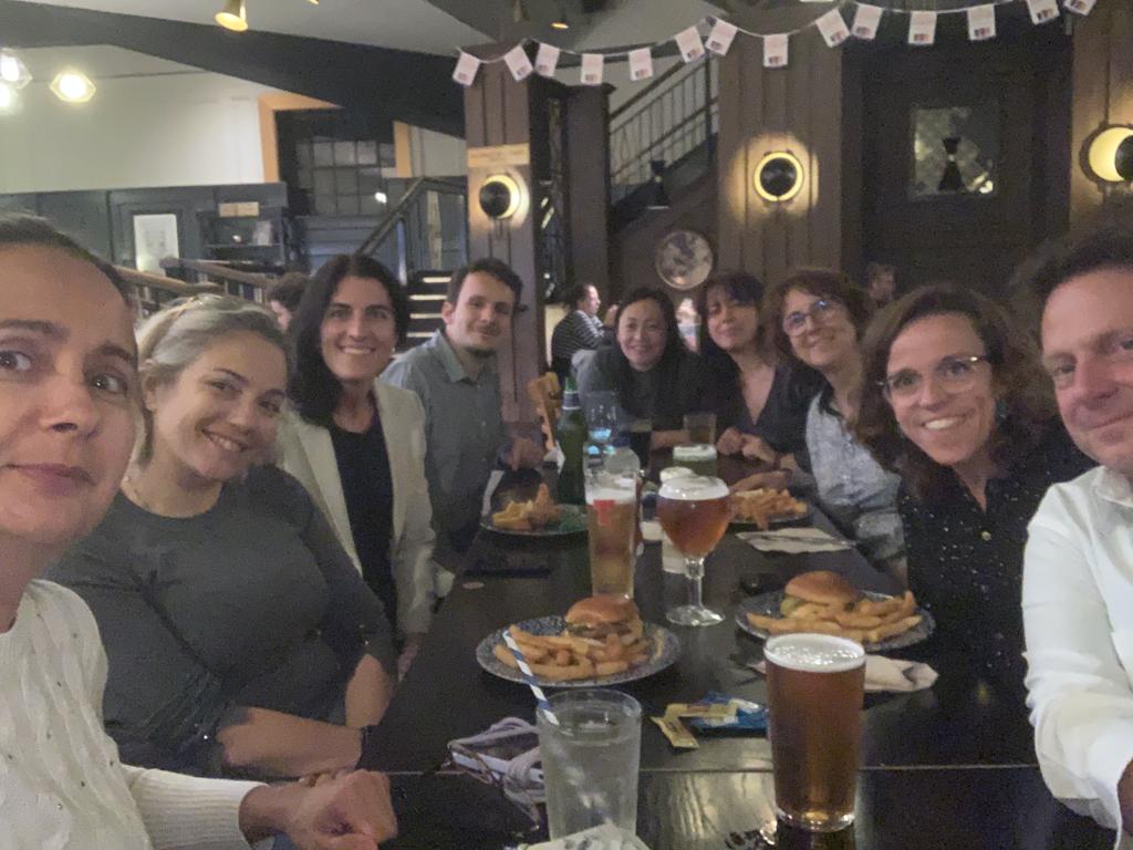 mgtvalles's tweet photo. Disfrurant amb bona companyia internacional després de les intenses sessions #ISCoSmeetings #ISCoS2023 https://t.co/t19BK0k0QK