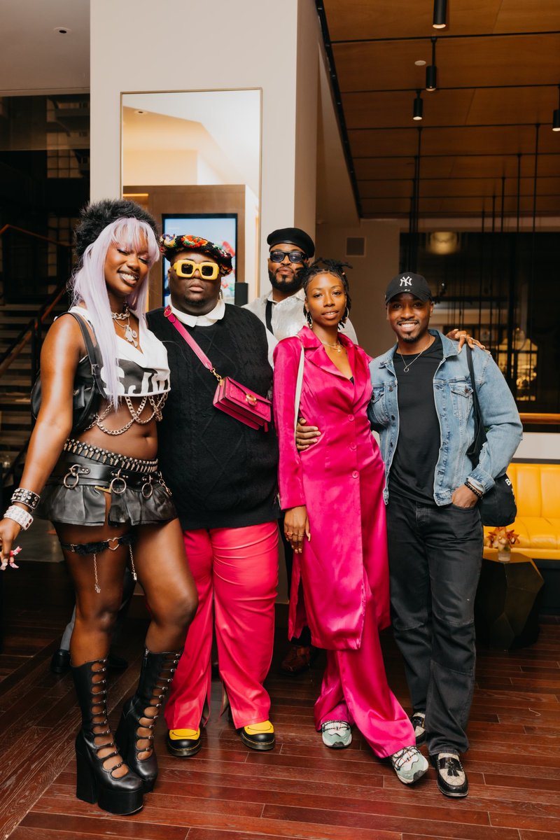 LeArielleSimone's tweet photo. i met some of the coolest people ever last week. https://t.co/oepExGVdgd