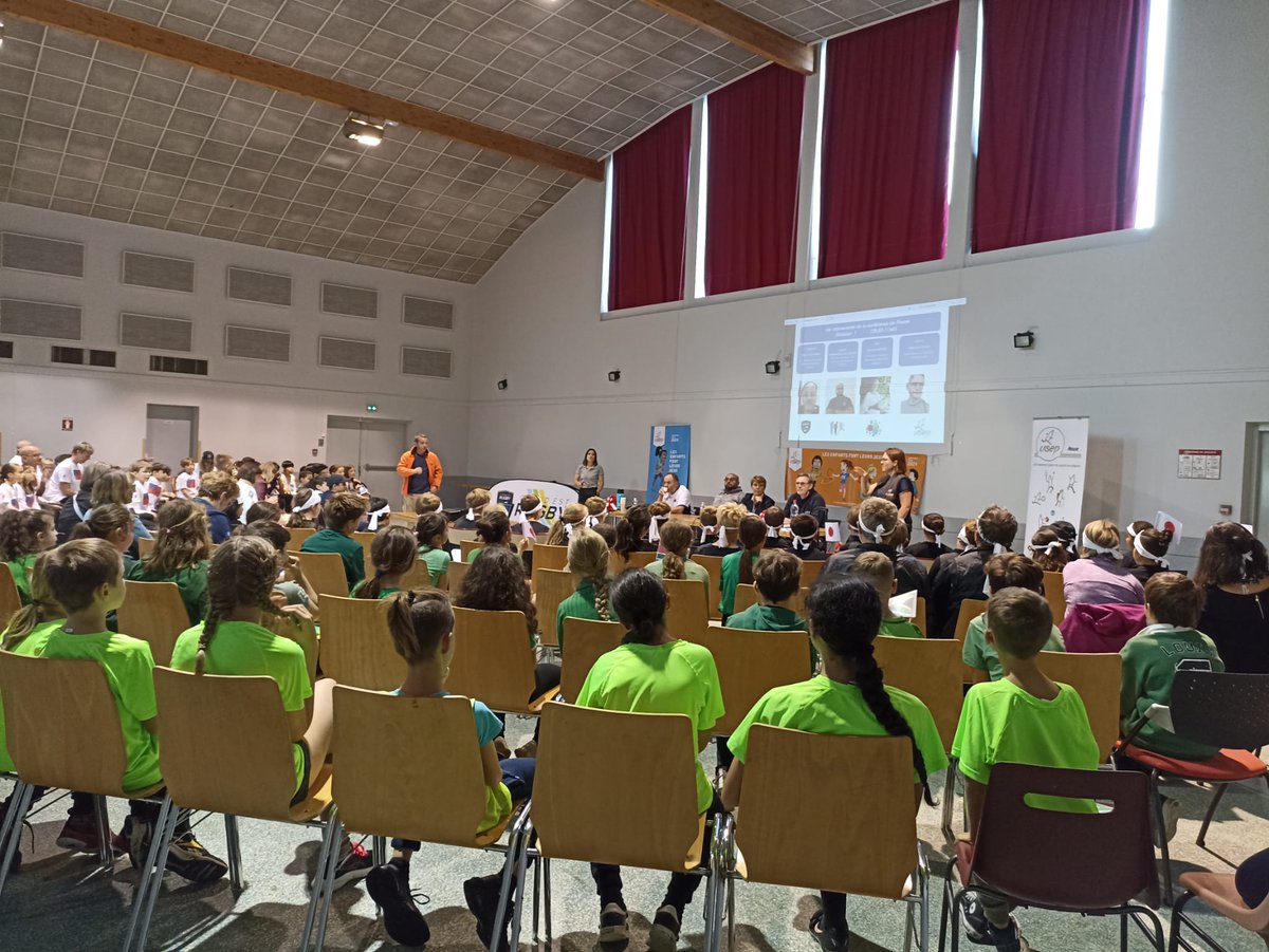 Grande et belle RSA Rugby crusep grand est à Metz 20 classes
<a href="/usepmarne/">usep marne</a> as Taissy et as A Senart Suippes
Match Haka interview tout y était 
Bravo à tous 
Merci LGERUGBGY 
<a href="/laligue51/">Ligue de l'Enseignement Marne</a> <a href="/VMoreiraUSEP/">Veronique Moreira</a> <a href="/usepnationale/">USEP nationale</a>