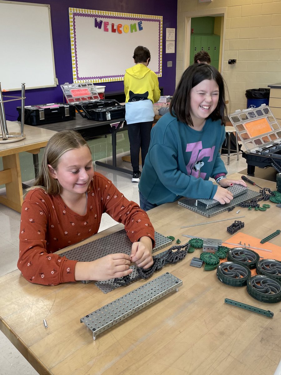 At today's STEM Club meeting, <a href="/LkwdHarding/">Harding MS</a> students explored snap circuits, clawbots, and VEX building materials. Stay tuned for their final products!