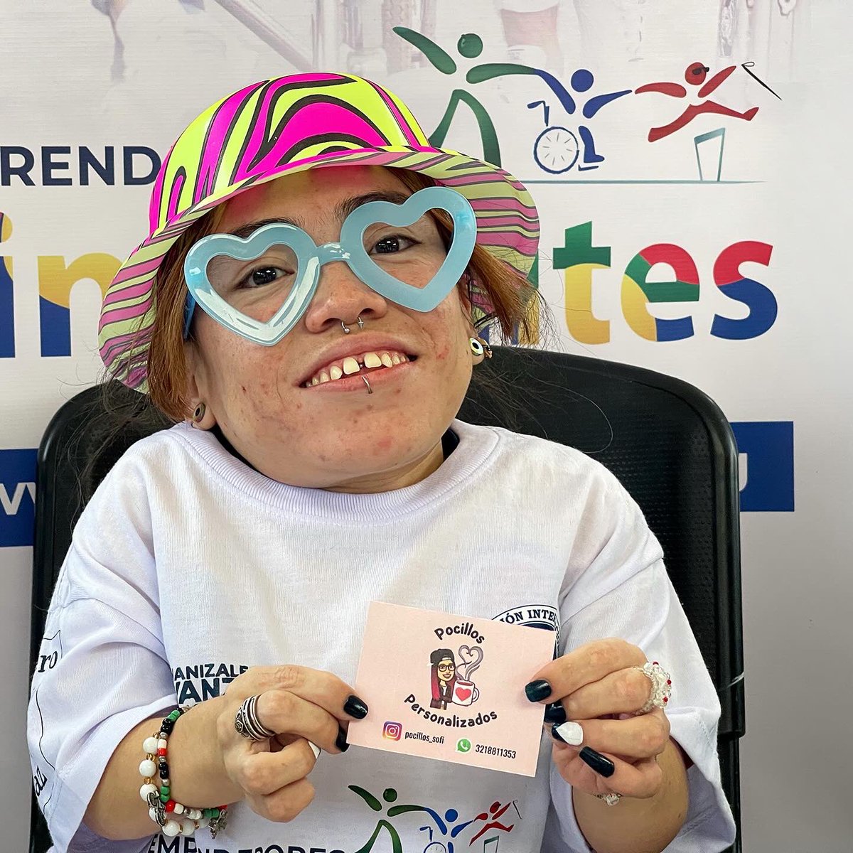 ¡Los estudiantes de #EmprendedoresSinLímites experimentaron un día lleno de aprendizaje y emoción! 📕🎉 Exploraron dos aspectos fundamentales: el desarrollo personal a través del proyecto de vida y el espíritu emprendedor para impulsar sus proyectos. 🚀✨
#EmprendedoresSinLimites