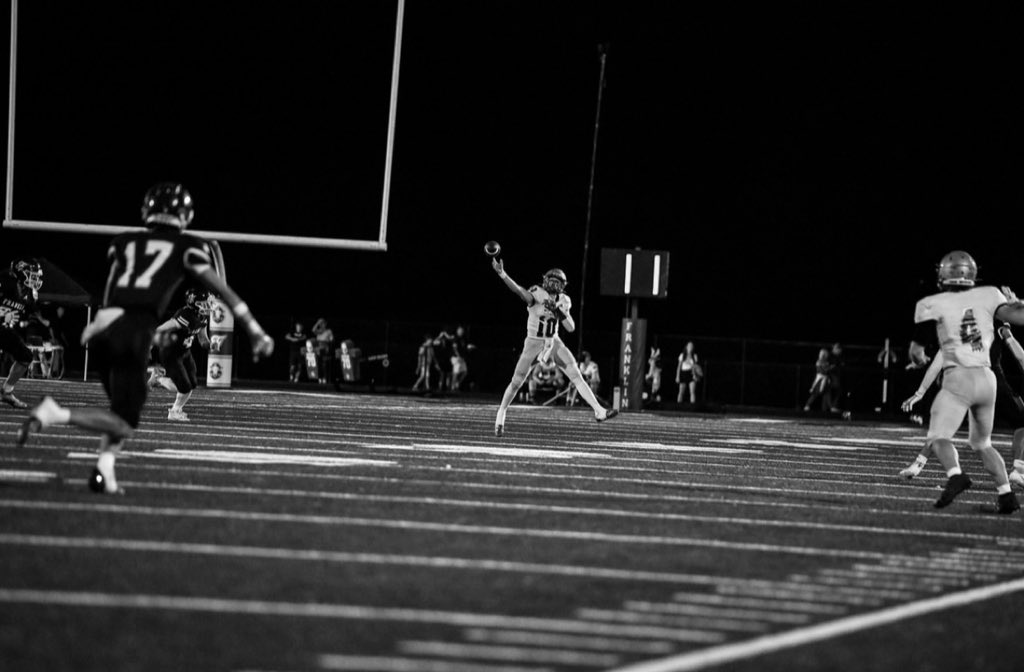 2024 dual threat QB
Current record: 8-0 
64% completion percentage 
#8 team in the state of TN
4 D1 Fcs offers
Weeks 1-8 Film

hudl.com/v/2LSkLk

<a href="/QBC_Nashville/">QB Country Nashville</a> <a href="/QBHitList/">QBHitList.com</a> <a href="/wcsBHSge/">Coach Evans</a> @SeanW_Rivals 
<a href="/QB1_FL/">QB1</a> <a href="/wcsBHScf/">Brentwood Football</a> <a href="/joe_spears7/">Joe Spears🏈🏀</a> <a href="/QBCountry/">QB Country</a>