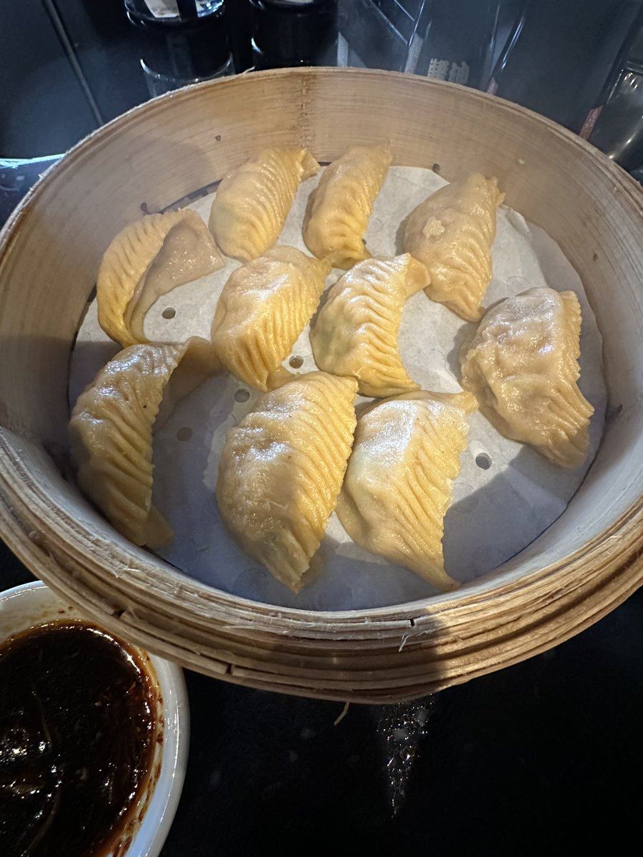 JasonCMarvin's tweet image. I’ve been in Seattle for less than an hour, but my ancestors wanted this for me 😅🥟😭 @dintaifungusa #FirstLunch