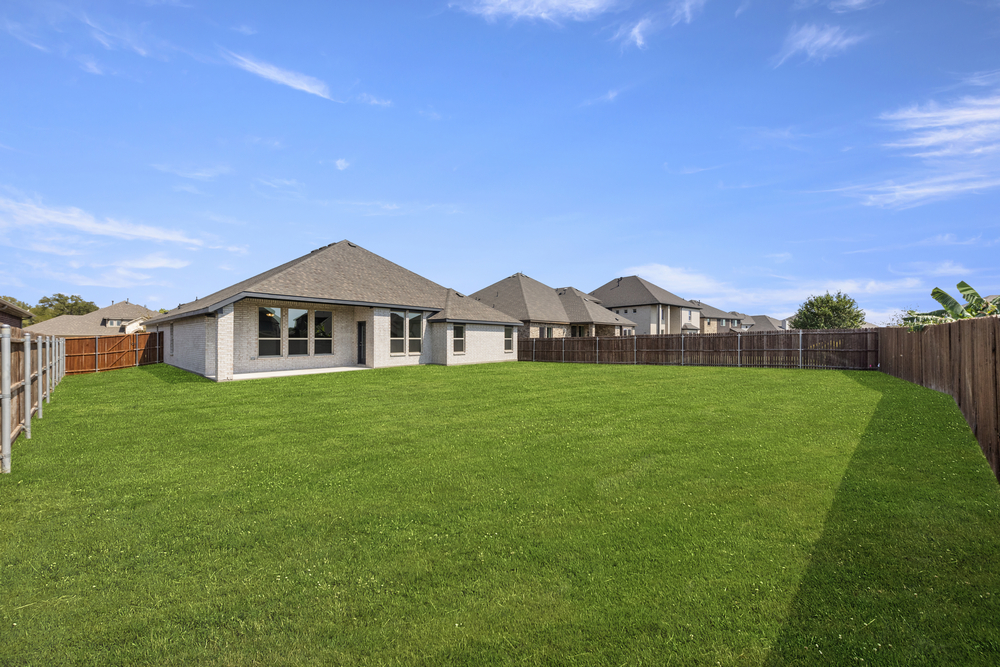 ImpressionHomes's tweet photo. 📐 1-Story | 🛏️ 4 Bed | 🛁 3 Bath
Behold the lovely 211 Oakcrest! This home lives in Timberbrook 🌳 over at Justin, TX with awesome amenities like  hiking trails,  pools, and  recreation. #dfw #homeforsale #realestate https://t.co/woY6qWdgkJ