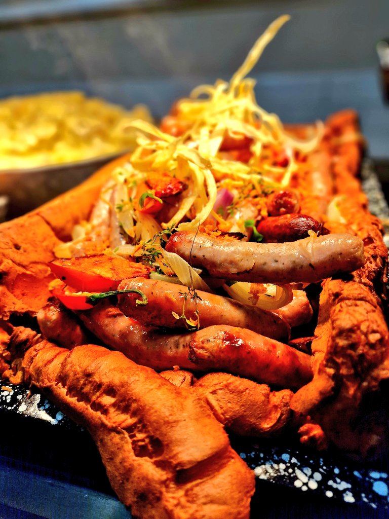 chefbenji64's tweet image. Beautiful lunch from the @SESSixthForm team @SpedeNews @Josephmbryan @ChefSi71 @JPHolroyd @OliCullers @pammybabe68 @DanielCollier84 @HolroydHowe