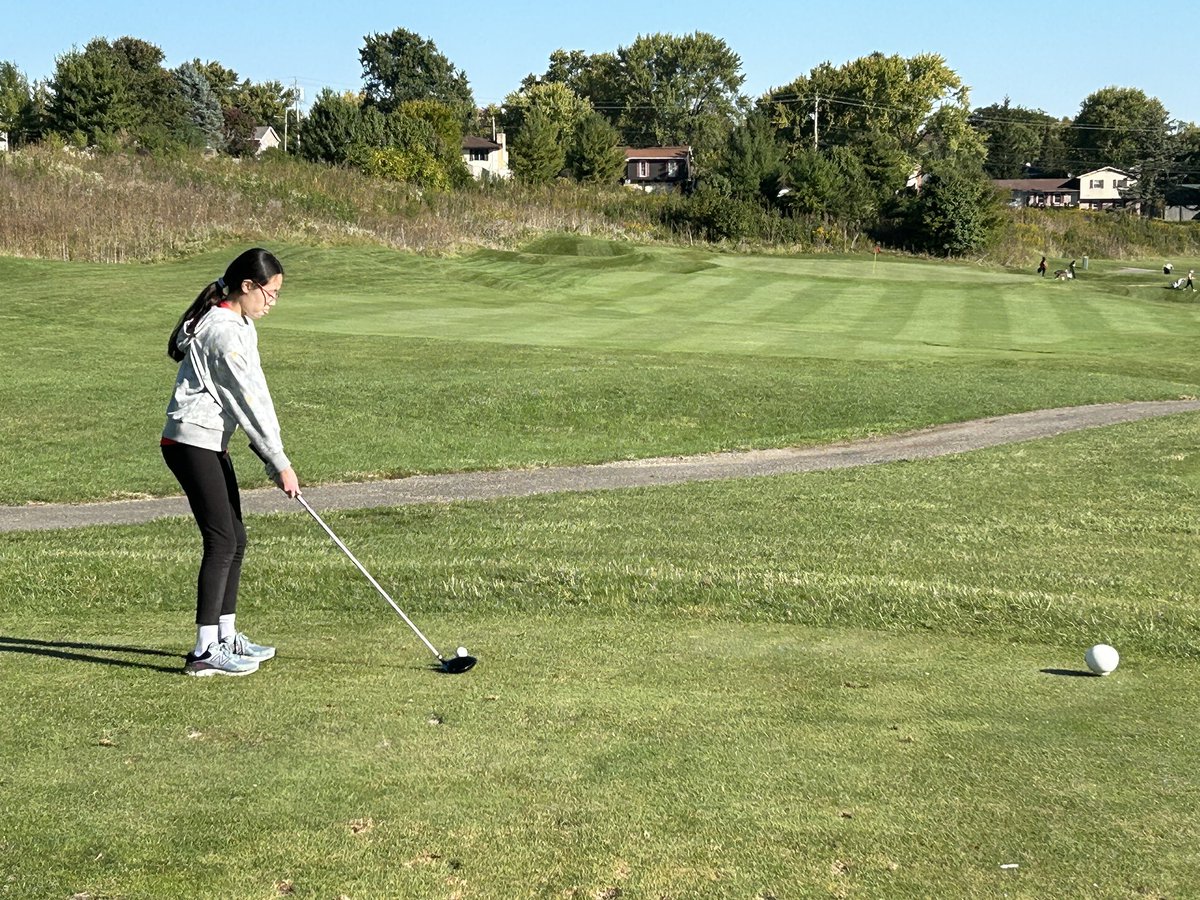 These girls just won the GMC Championship!!
79 Brigh C.
80 Miranda A.
90 Rose S.
91 Catie H.
Super proud of this team!!