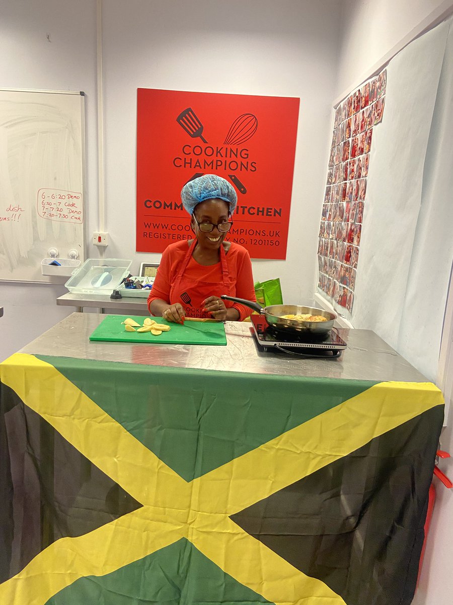 cookingchamps's tweet image. Thank you Cardina for a wonderful Jamaican cooking lesson. Ackee and salt fish with plantain 👌so good! 

#jamaicanfood #ackee