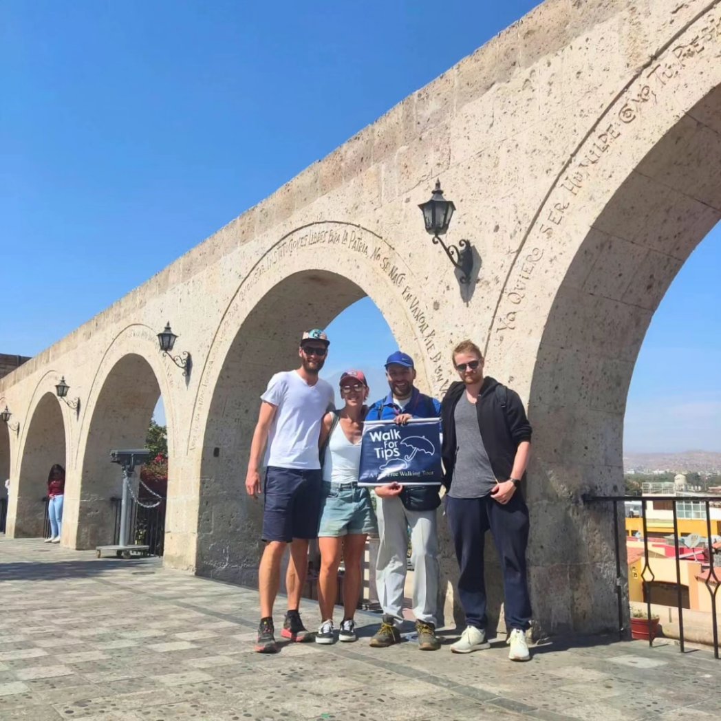 walk_for_tips's tweet photo. 🇩🇪🇨🇵 On Saturday, September 30th, my visitors and I were able to see the resemblance of my city with their cities of origin or with other cities that they visited.
#Arequipa #WalkForTips #Free #FreeTours #WalkingTours #Tourism #Perú #Tips #ontripadvisor🦉 #guidetours #Airbnb https://t.co/2K1ujWEqeP