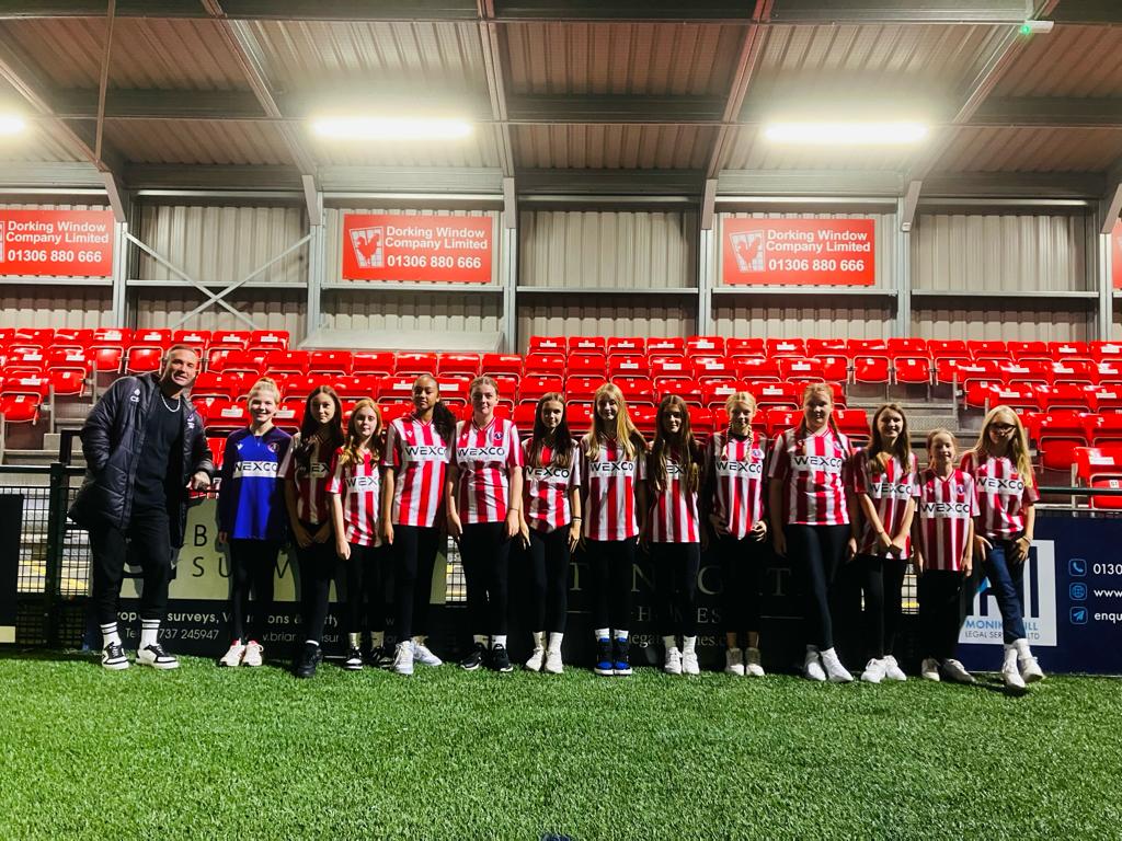 JasonJbooker's tweet photo. Dorking Wanderers Academy U13 Girls had a great time as mascots and meeting all the players and coaches tonight at Dorking Wanderers Women. Great to see all the Youth Girls teams at Meadowbank tonight. @DWFCWomen @academy_dwfc @DorkingWDRS @CalumBest @GavinStreet https://t.co/ZVC2zAxrvY