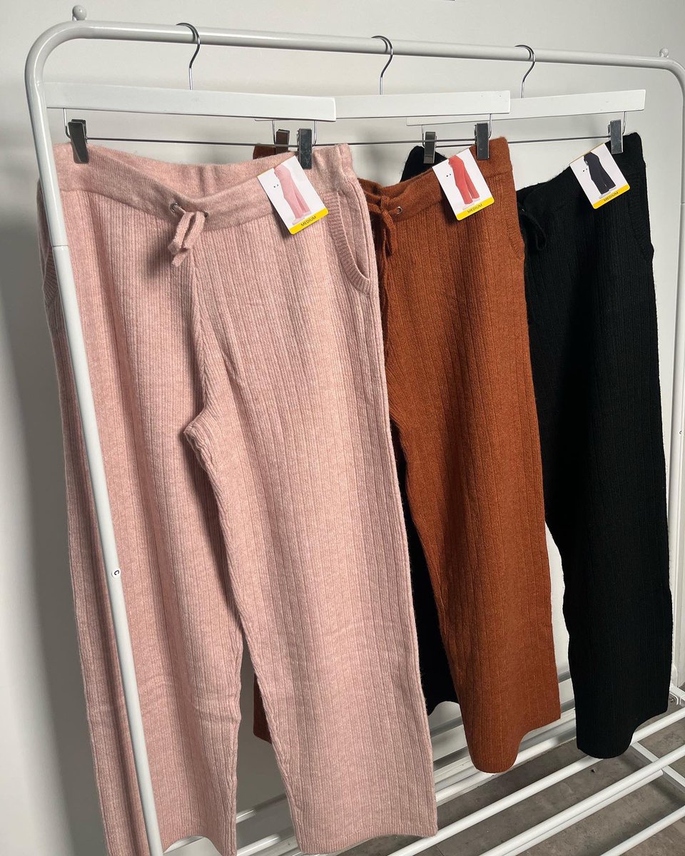 labeltraders's tweet photo. ๐๐๐๐๐!
๐ฅตKeep cosy warm with these lounge trousers with cashmere from a well known premium brand.
๐คAvailable at just ยฃ12 in store, these sold at $129.50, full price!
#LookYourBestForLess #SupportSmallBusiness #Ladieswear #Loungewear #Ashfield #Mansfield #Nottingham https://t.co/CwgpXLrmxA