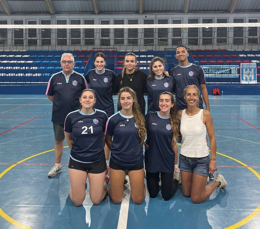 🎒📝🏐El Voley Torrelavega, muy presente en el Curso de Nivel 1 de Federacion <a href="/Voleycantabria/">Voleibol Cantabria</a> que se ha desarrollado en los últimos fines de semana 🏐📝🎒

voleytorrelavega.es/nuestros-entre…

#TorrelavegaEsVoley #Torrecantera