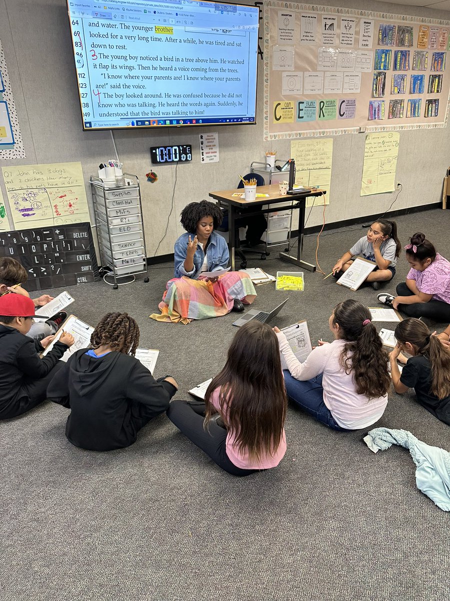 FUSD_Maple's tweet photo. Maple scholars today during small group instruction. 📖🏫 https://t.co/wWutLU340X