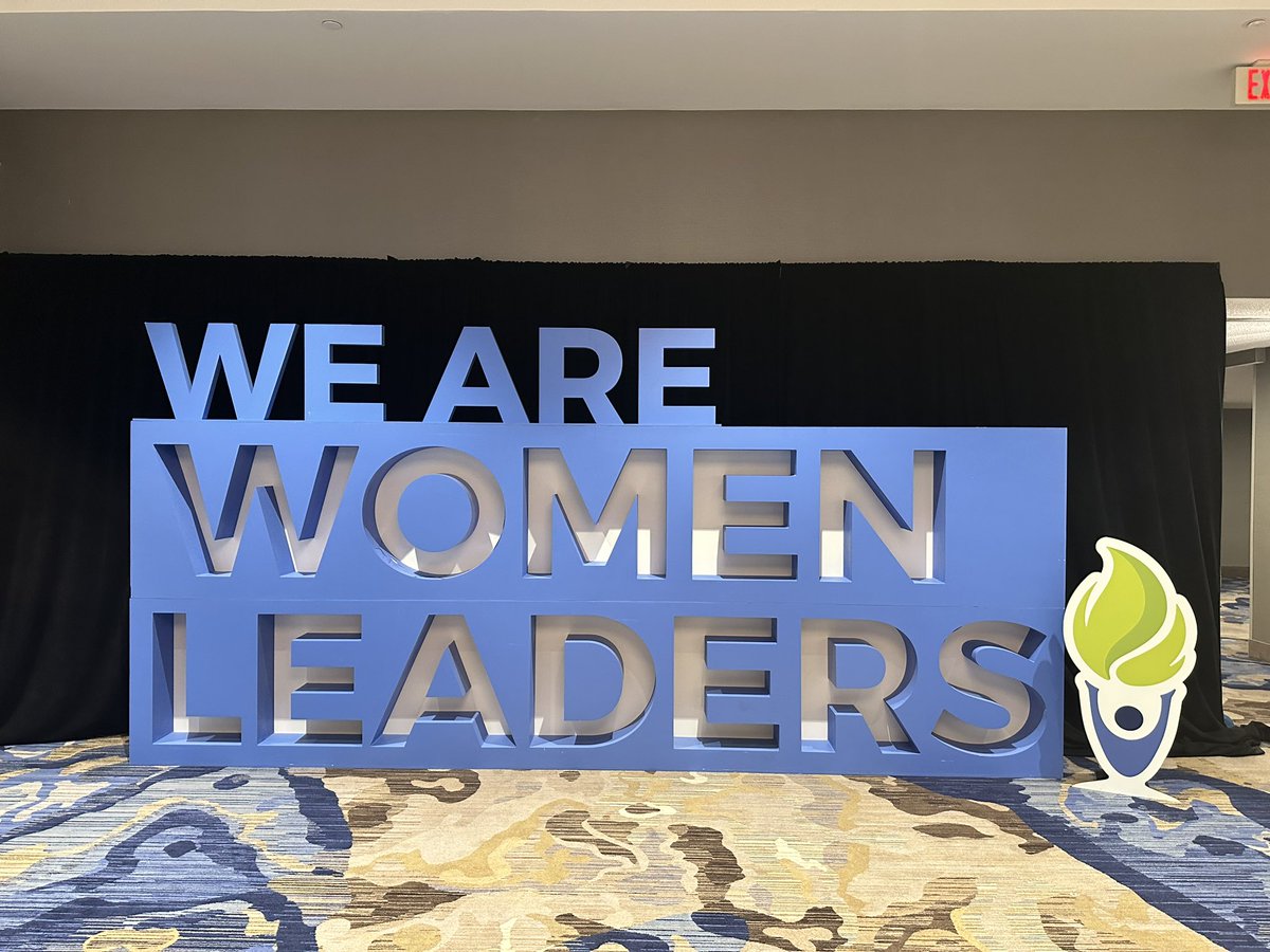 It was another epic @_WomenLeaders National Convention⚜️💙💚 Thankful for the time spent with colleagues, friends & so many powerful female leaders in sports. It’s an inspiring industry 💫🎭 #LiftasRise