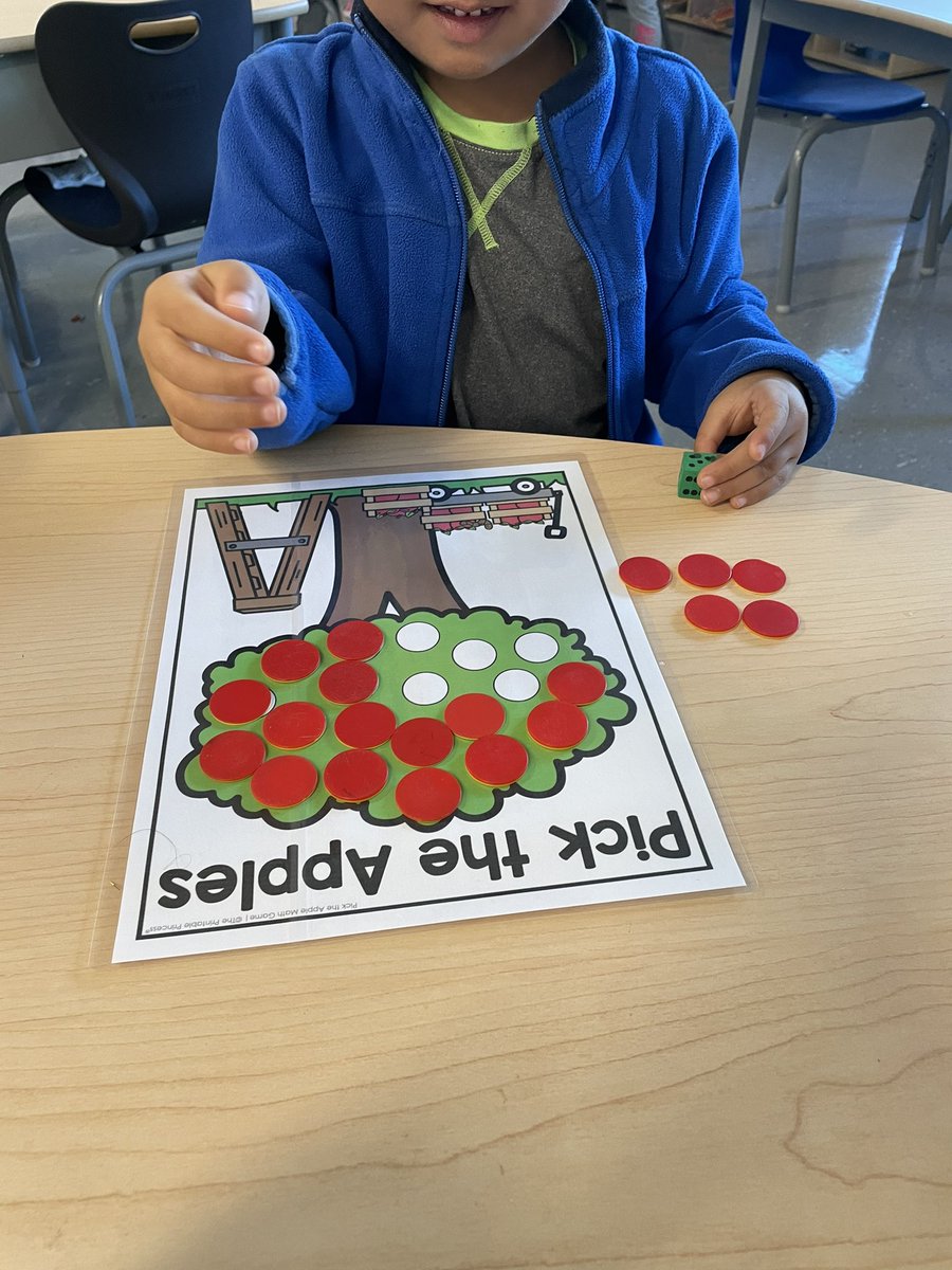 mrsbowesteaches's tweet photo. A few friends got to explore โPick the Applesโ a subitize and count math game today during math centers. Students rolled the dice, subitized the number and โpickedโ the matching number of apples from the tree. ๐ ๐ #subitize #math #counting https://t.co/XqMj60boN2